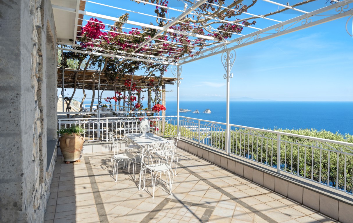Lusso, privacy e panorama mozzafiato nel cuore della Costiera Sorrentina