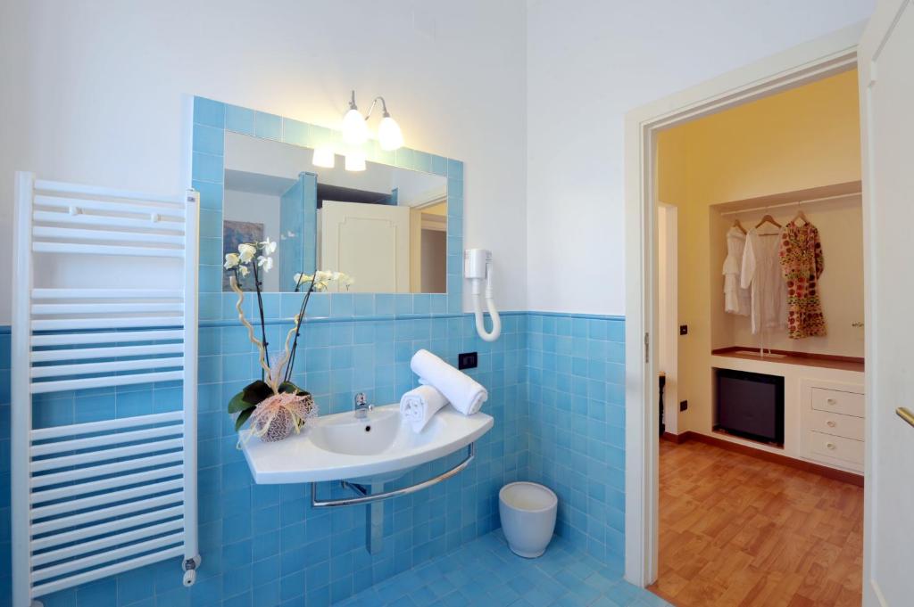 Camera Classica Vista Piscina